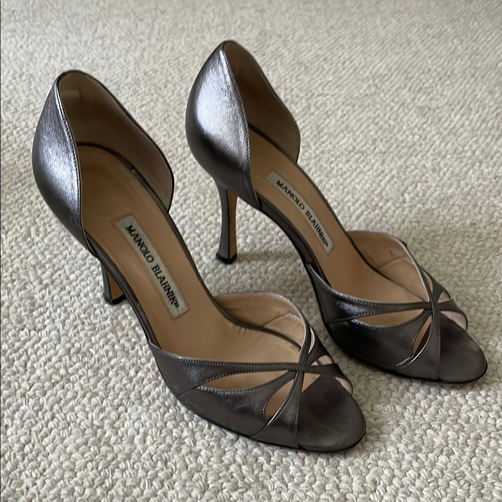 Manolo Blahnik Silver/Pewter, Peep-Toe Heels, Size 8 1/2, 3” heel